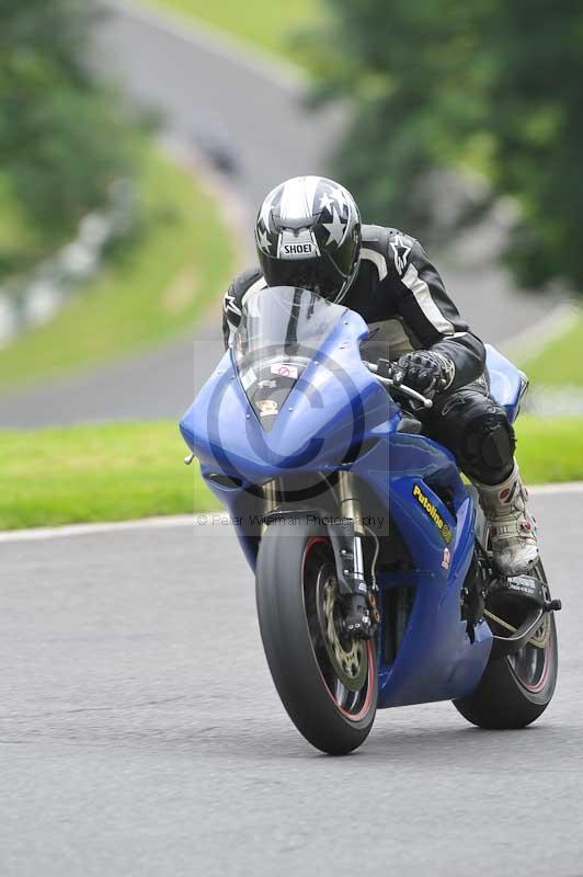 Motorcycle action photographs;Trackday digital images;cadwell;cadwell park photographs;event digital images;eventdigitalimages;motor racing louth lincolnshire;no limits trackdays;peter wileman photography;trackday;trackday photos