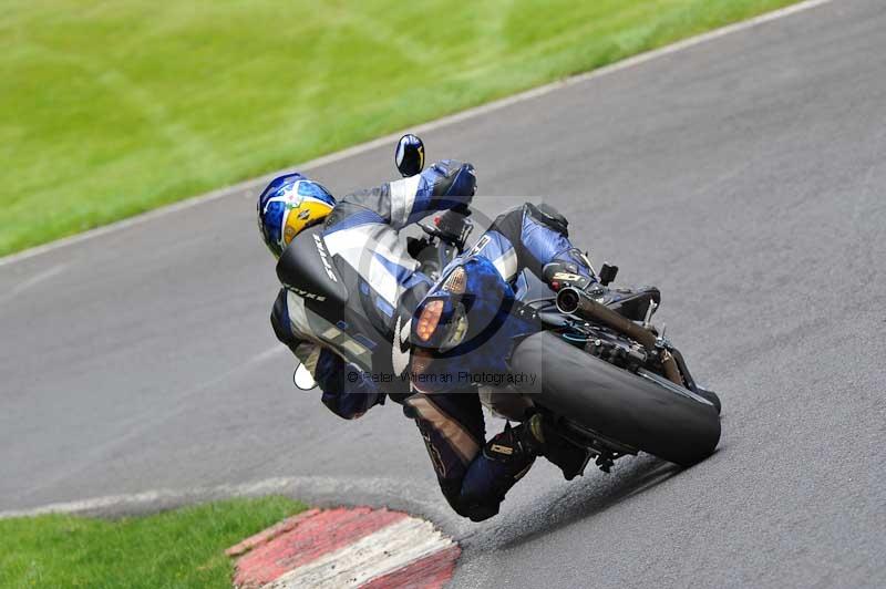 Motorcycle action photographs;Trackday digital images;cadwell;cadwell park photographs;event digital images;eventdigitalimages;motor racing louth lincolnshire;no limits trackdays;peter wileman photography;trackday;trackday photos