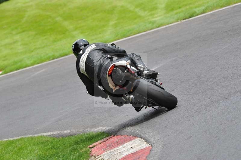 Motorcycle action photographs;Trackday digital images;cadwell;cadwell park photographs;event digital images;eventdigitalimages;motor racing louth lincolnshire;no limits trackdays;peter wileman photography;trackday;trackday photos