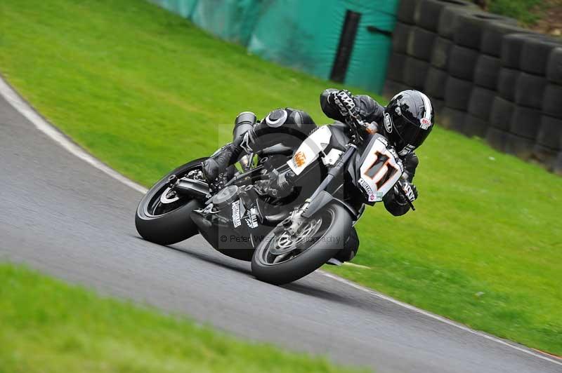 Motorcycle action photographs;Trackday digital images;cadwell;cadwell park photographs;event digital images;eventdigitalimages;motor racing louth lincolnshire;no limits trackdays;peter wileman photography;trackday;trackday photos