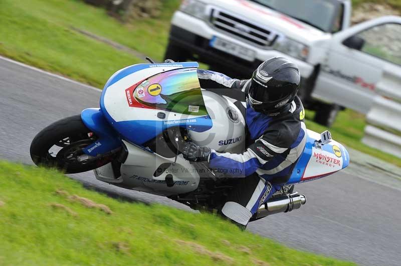 Motorcycle action photographs;Trackday digital images;cadwell;cadwell park photographs;event digital images;eventdigitalimages;motor racing louth lincolnshire;no limits trackdays;peter wileman photography;trackday;trackday photos