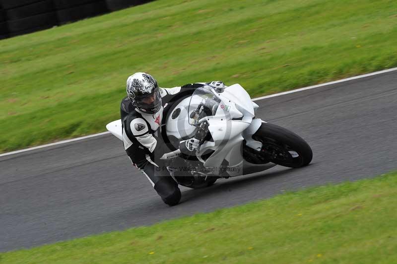 Motorcycle action photographs;Trackday digital images;cadwell;cadwell park photographs;event digital images;eventdigitalimages;motor racing louth lincolnshire;no limits trackdays;peter wileman photography;trackday;trackday photos