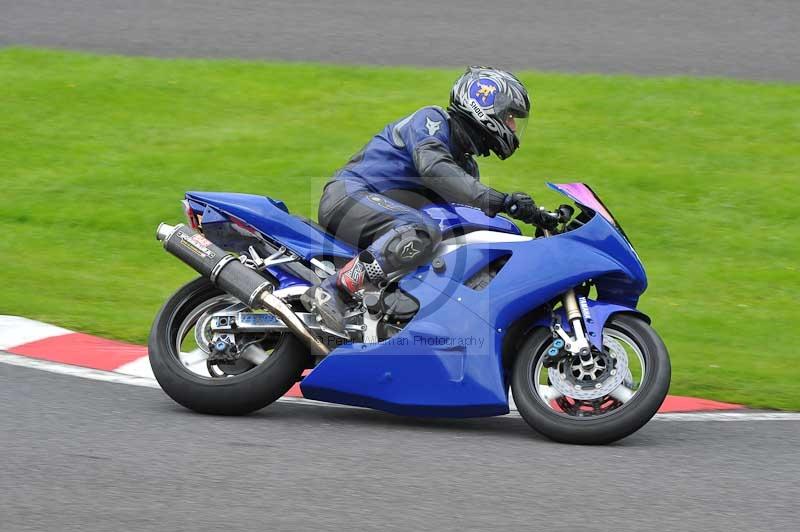 Motorcycle action photographs;Trackday digital images;cadwell;cadwell park photographs;event digital images;eventdigitalimages;motor racing louth lincolnshire;no limits trackdays;peter wileman photography;trackday;trackday photos