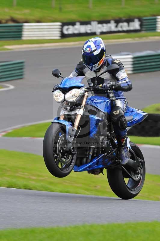 Motorcycle action photographs;Trackday digital images;cadwell;cadwell park photographs;event digital images;eventdigitalimages;motor racing louth lincolnshire;no limits trackdays;peter wileman photography;trackday;trackday photos