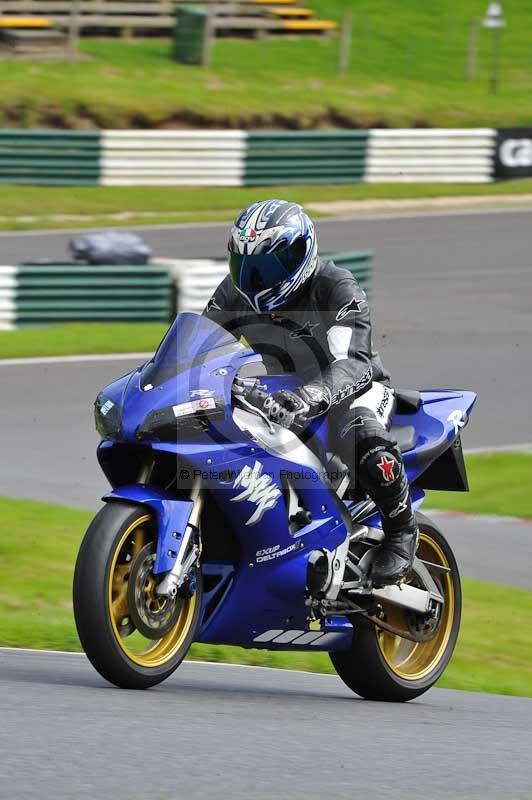 Motorcycle action photographs;Trackday digital images;cadwell;cadwell park photographs;event digital images;eventdigitalimages;motor racing louth lincolnshire;no limits trackdays;peter wileman photography;trackday;trackday photos