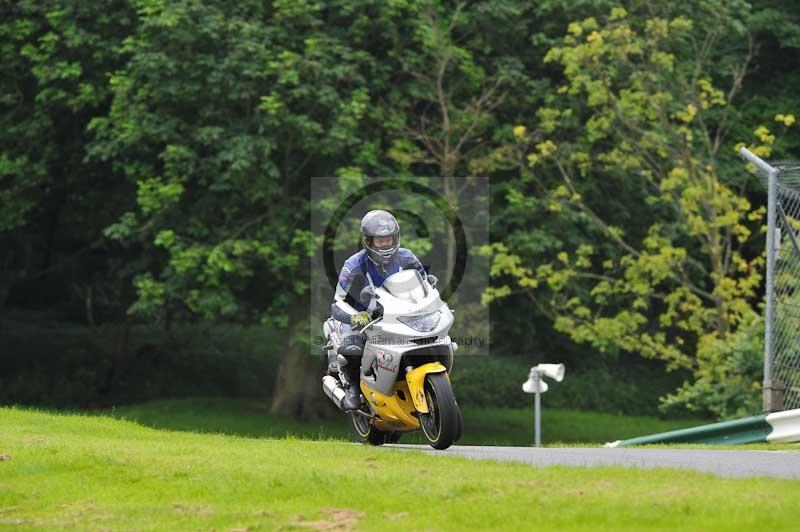 Motorcycle action photographs;Trackday digital images;cadwell;cadwell park photographs;event digital images;eventdigitalimages;motor racing louth lincolnshire;no limits trackdays;peter wileman photography;trackday;trackday photos
