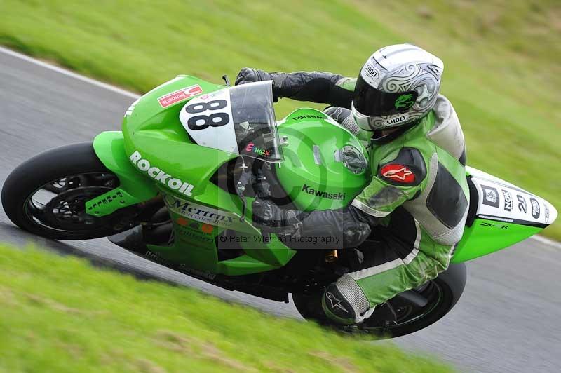 Motorcycle action photographs;Trackday digital images;cadwell;cadwell park photographs;event digital images;eventdigitalimages;motor racing louth lincolnshire;no limits trackdays;peter wileman photography;trackday;trackday photos