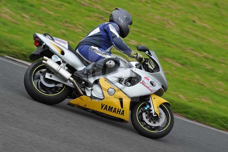 Motorcycle action photographs;Trackday digital images;cadwell;cadwell park photographs;event digital images;eventdigitalimages;motor racing louth lincolnshire;no limits trackdays;peter wileman photography;trackday;trackday photos