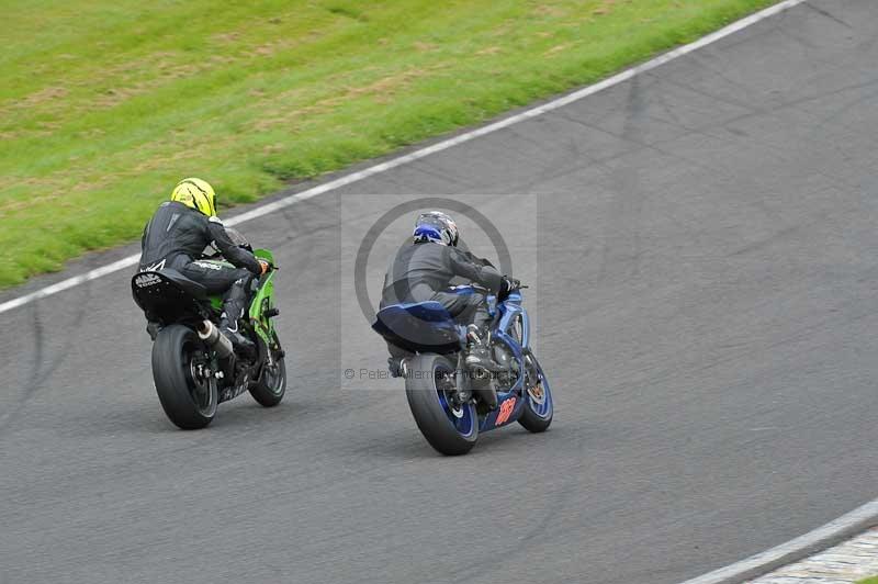 Motorcycle action photographs;Trackday digital images;cadwell;cadwell park photographs;event digital images;eventdigitalimages;motor racing louth lincolnshire;no limits trackdays;peter wileman photography;trackday;trackday photos