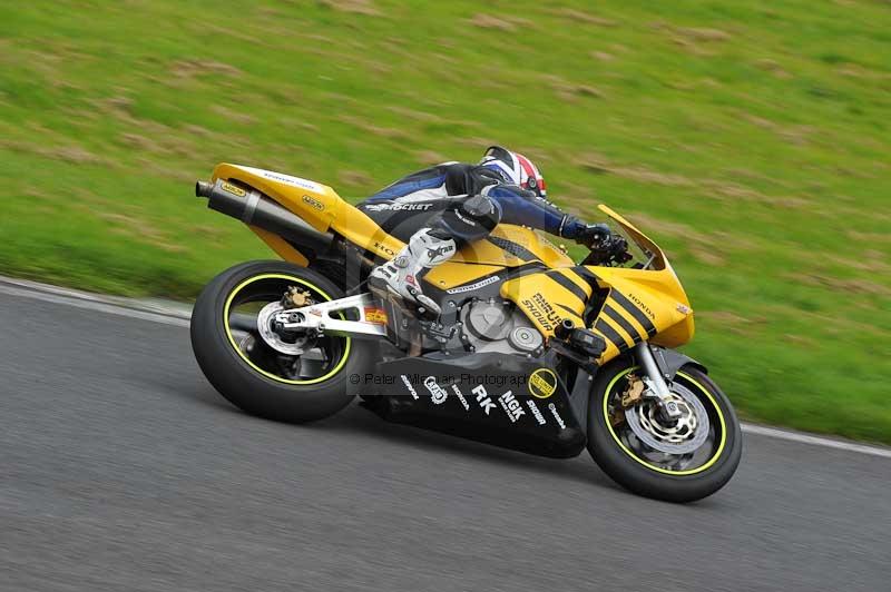 Motorcycle action photographs;Trackday digital images;cadwell;cadwell park photographs;event digital images;eventdigitalimages;motor racing louth lincolnshire;no limits trackdays;peter wileman photography;trackday;trackday photos