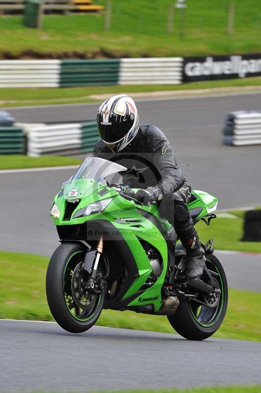 Motorcycle action photographs;Trackday digital images;cadwell;cadwell park photographs;event digital images;eventdigitalimages;motor racing louth lincolnshire;no limits trackdays;peter wileman photography;trackday;trackday photos