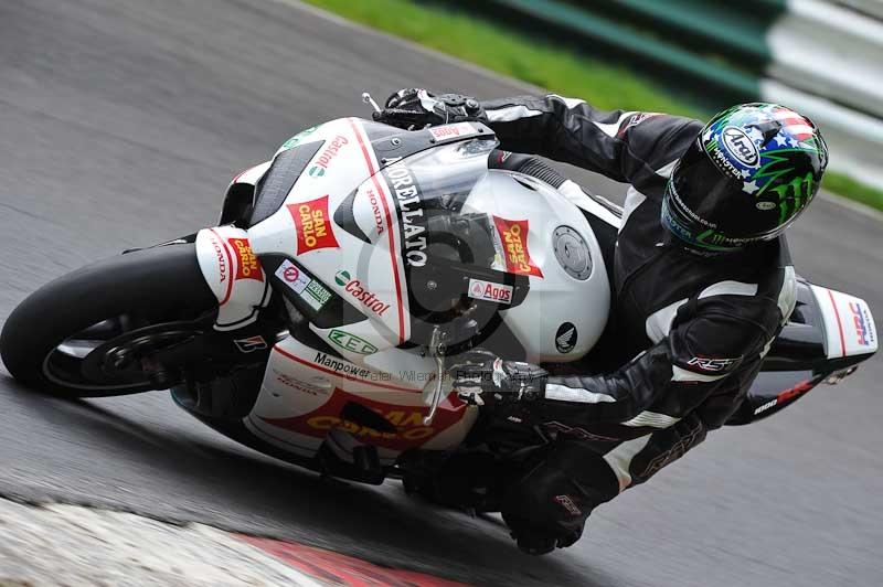 Motorcycle action photographs;Trackday digital images;cadwell;cadwell park photographs;event digital images;eventdigitalimages;motor racing louth lincolnshire;no limits trackdays;peter wileman photography;trackday;trackday photos