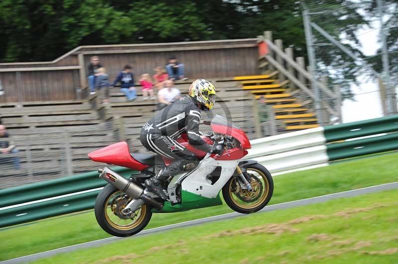 Motorcycle action photographs;Trackday digital images;cadwell;cadwell park photographs;event digital images;eventdigitalimages;motor racing louth lincolnshire;no limits trackdays;peter wileman photography;trackday;trackday photos