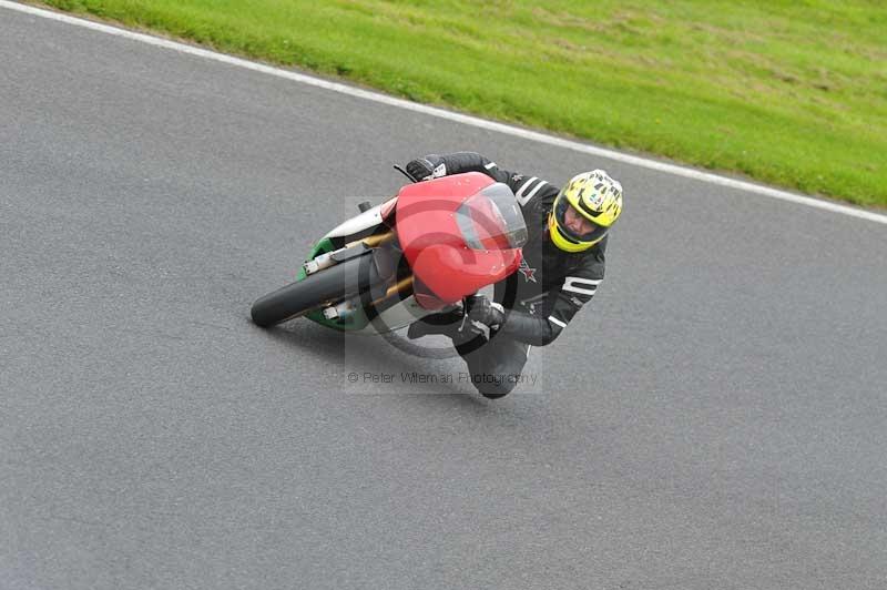 Motorcycle action photographs;Trackday digital images;cadwell;cadwell park photographs;event digital images;eventdigitalimages;motor racing louth lincolnshire;no limits trackdays;peter wileman photography;trackday;trackday photos