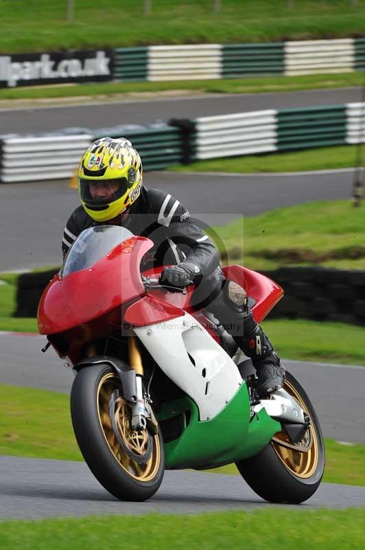 Motorcycle action photographs;Trackday digital images;cadwell;cadwell park photographs;event digital images;eventdigitalimages;motor racing louth lincolnshire;no limits trackdays;peter wileman photography;trackday;trackday photos