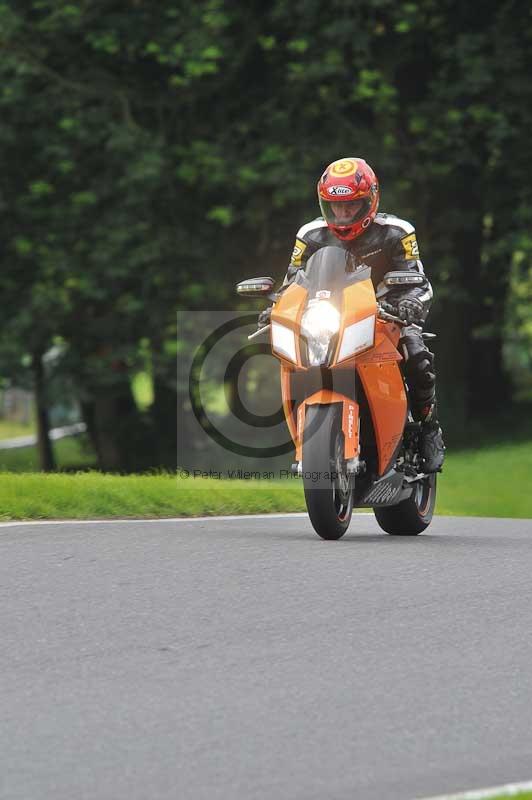 Motorcycle action photographs;Trackday digital images;cadwell;cadwell park photographs;event digital images;eventdigitalimages;motor racing louth lincolnshire;no limits trackdays;peter wileman photography;trackday;trackday photos
