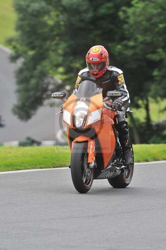 Motorcycle action photographs;Trackday digital images;cadwell;cadwell park photographs;event digital images;eventdigitalimages;motor racing louth lincolnshire;no limits trackdays;peter wileman photography;trackday;trackday photos