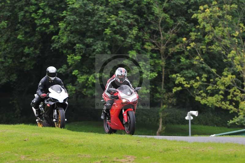 Motorcycle action photographs;Trackday digital images;cadwell;cadwell park photographs;event digital images;eventdigitalimages;motor racing louth lincolnshire;no limits trackdays;peter wileman photography;trackday;trackday photos