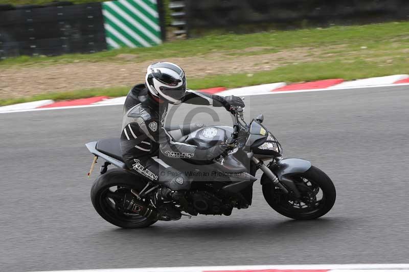Motorcycle action photographs;Trackday digital images;brands;brands hatch photographs;event digital images;eventdigitalimages;motor racing london;no limits trackday;peter wileman photography;trackday;trackday photos