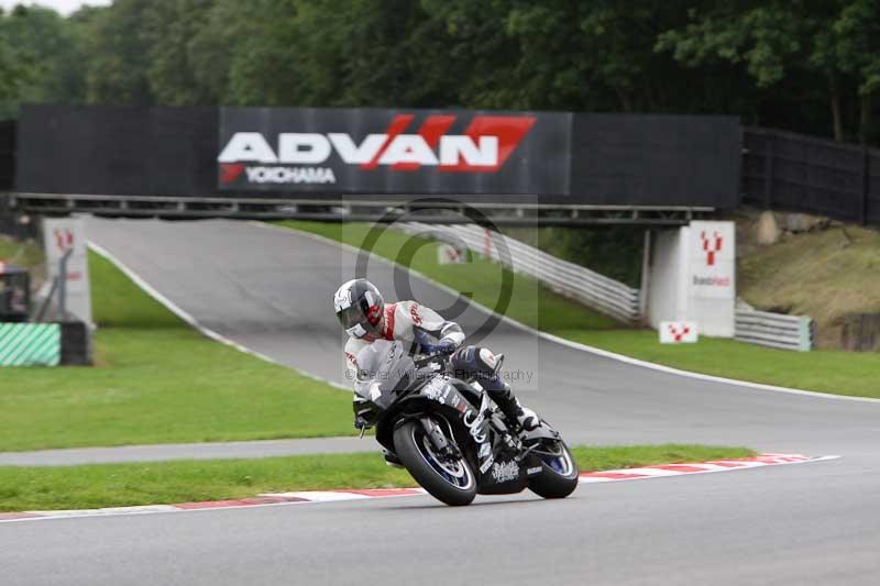 Motorcycle action photographs;Trackday digital images;brands;brands hatch photographs;event digital images;eventdigitalimages;motor racing london;no limits trackday;peter wileman photography;trackday;trackday photos