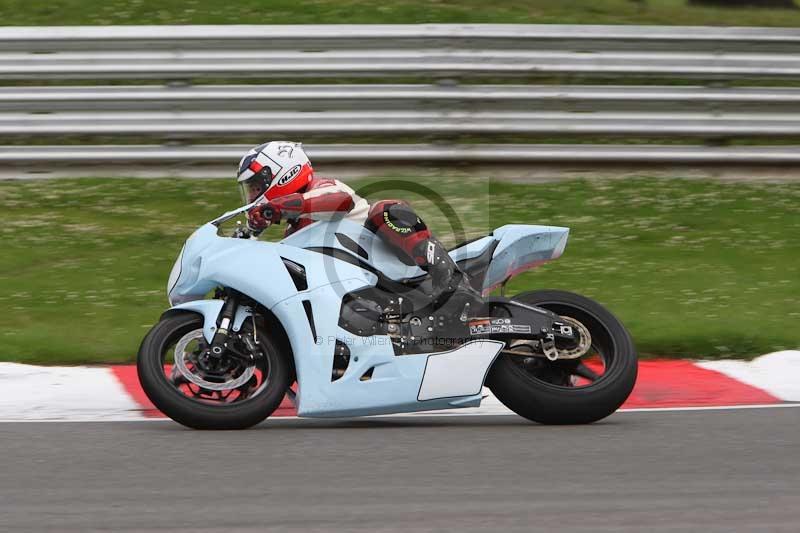 Motorcycle action photographs;Trackday digital images;brands;brands hatch photographs;event digital images;eventdigitalimages;motor racing london;no limits trackday;peter wileman photography;trackday;trackday photos