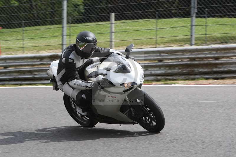 Motorcycle action photographs;Trackday digital images;brands;brands hatch photographs;event digital images;eventdigitalimages;motor racing london;no limits trackday;peter wileman photography;trackday;trackday photos