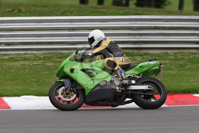 Motorcycle action photographs;Trackday digital images;brands;brands hatch photographs;event digital images;eventdigitalimages;motor racing london;no limits trackday;peter wileman photography;trackday;trackday photos