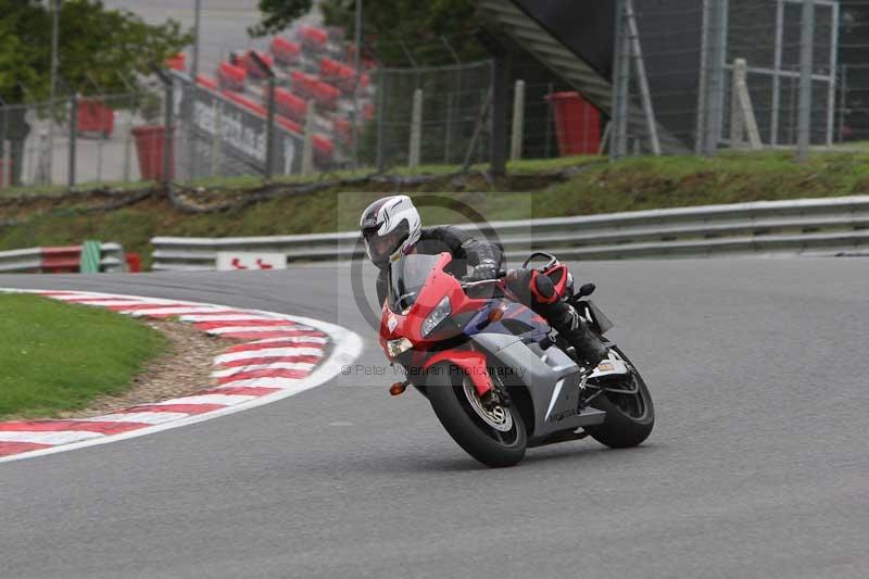 Motorcycle action photographs;Trackday digital images;brands;brands hatch photographs;event digital images;eventdigitalimages;motor racing london;no limits trackday;peter wileman photography;trackday;trackday photos