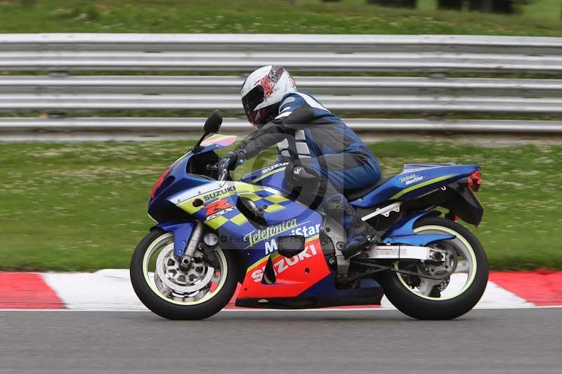 Motorcycle action photographs;Trackday digital images;brands;brands hatch photographs;event digital images;eventdigitalimages;motor racing london;no limits trackday;peter wileman photography;trackday;trackday photos
