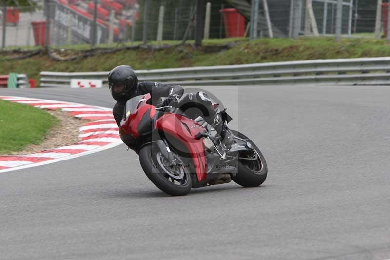 Motorcycle action photographs;Trackday digital images;brands;brands hatch photographs;event digital images;eventdigitalimages;motor racing london;no limits trackday;peter wileman photography;trackday;trackday photos