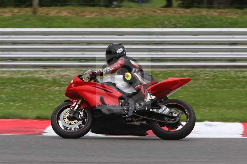 Motorcycle action photographs;Trackday digital images;brands;brands hatch photographs;event digital images;eventdigitalimages;motor racing london;no limits trackday;peter wileman photography;trackday;trackday photos