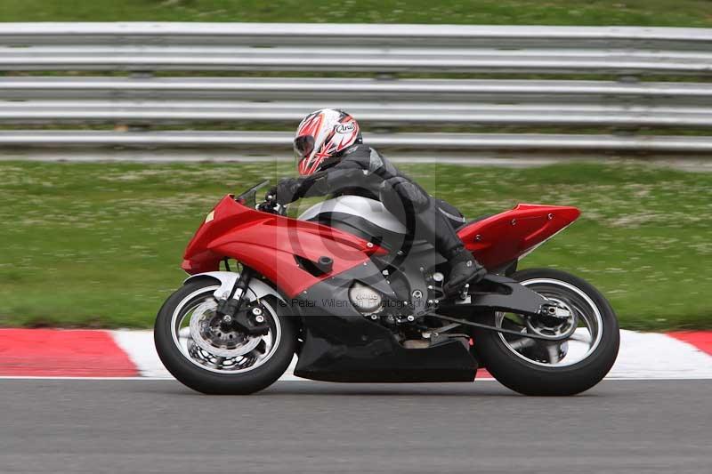 Motorcycle action photographs;Trackday digital images;brands;brands hatch photographs;event digital images;eventdigitalimages;motor racing london;no limits trackday;peter wileman photography;trackday;trackday photos