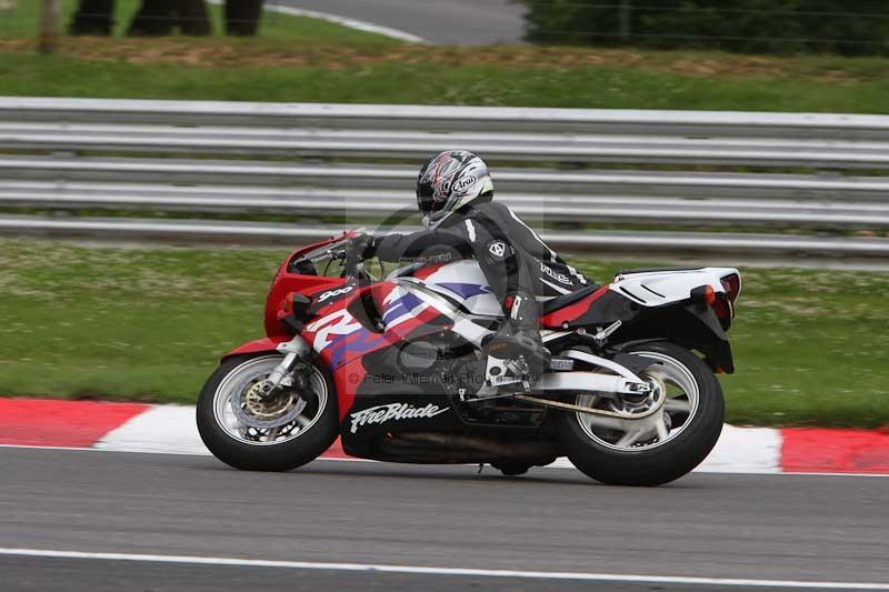Motorcycle action photographs;Trackday digital images;brands;brands hatch photographs;event digital images;eventdigitalimages;motor racing london;no limits trackday;peter wileman photography;trackday;trackday photos