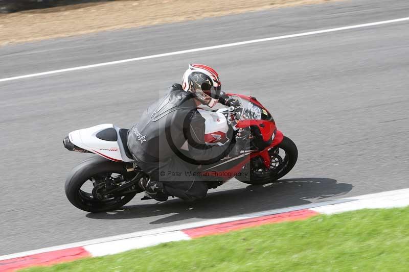 Motorcycle action photographs;Trackday digital images;brands;brands hatch photographs;event digital images;eventdigitalimages;motor racing london;no limits trackday;peter wileman photography;trackday;trackday photos