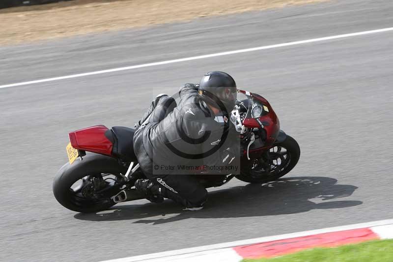 Motorcycle action photographs;Trackday digital images;brands;brands hatch photographs;event digital images;eventdigitalimages;motor racing london;no limits trackday;peter wileman photography;trackday;trackday photos