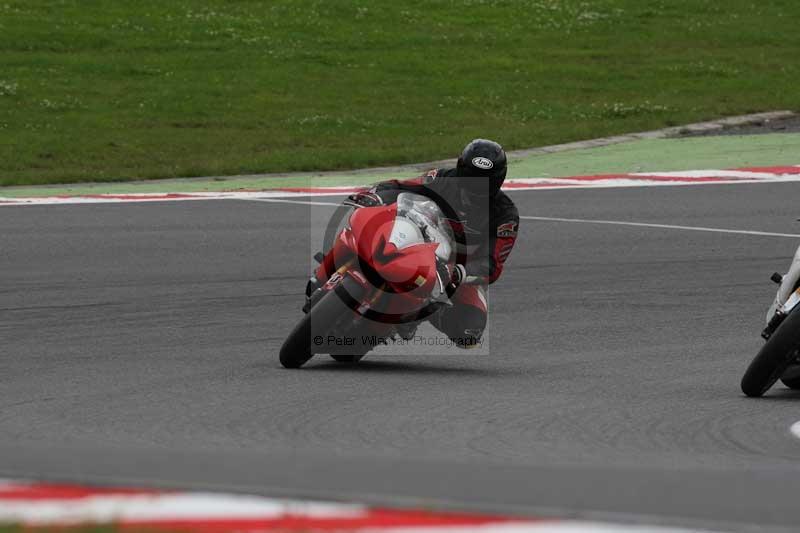 Motorcycle action photographs;Trackday digital images;brands;brands hatch photographs;event digital images;eventdigitalimages;motor racing london;no limits trackday;peter wileman photography;trackday;trackday photos