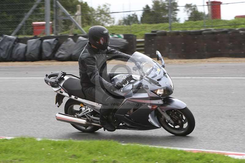 Motorcycle action photographs;Trackday digital images;brands;brands hatch photographs;event digital images;eventdigitalimages;motor racing london;no limits trackday;peter wileman photography;trackday;trackday photos