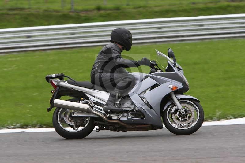 Motorcycle action photographs;Trackday digital images;brands;brands hatch photographs;event digital images;eventdigitalimages;motor racing london;no limits trackday;peter wileman photography;trackday;trackday photos