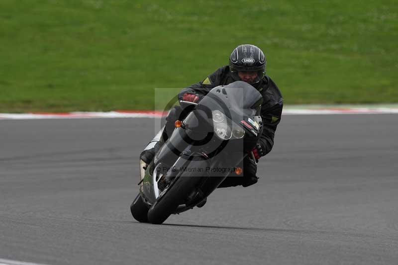 Motorcycle action photographs;Trackday digital images;brands;brands hatch photographs;event digital images;eventdigitalimages;motor racing london;no limits trackday;peter wileman photography;trackday;trackday photos