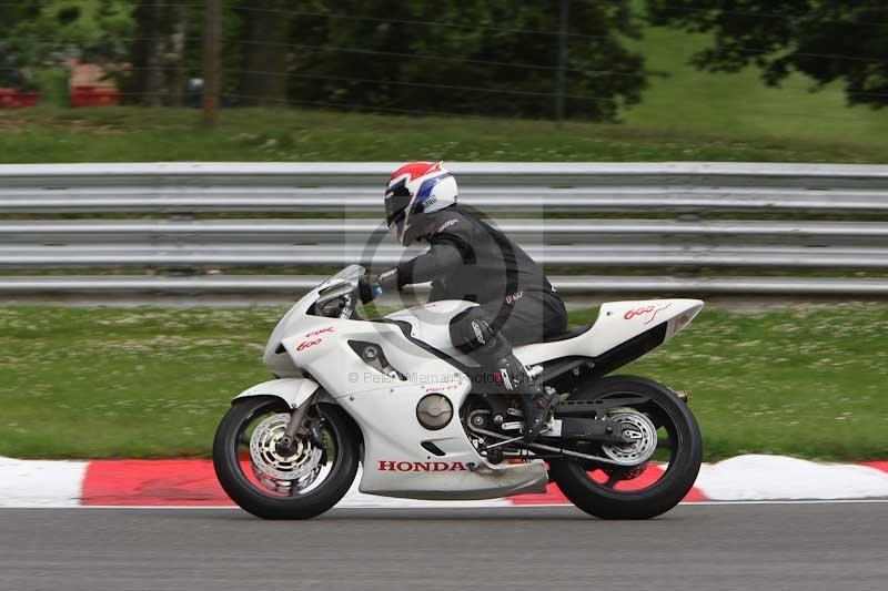 Motorcycle action photographs;Trackday digital images;brands;brands hatch photographs;event digital images;eventdigitalimages;motor racing london;no limits trackday;peter wileman photography;trackday;trackday photos