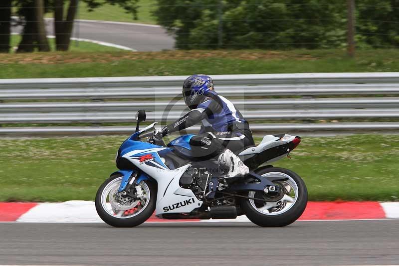 Motorcycle action photographs;Trackday digital images;brands;brands hatch photographs;event digital images;eventdigitalimages;motor racing london;no limits trackday;peter wileman photography;trackday;trackday photos