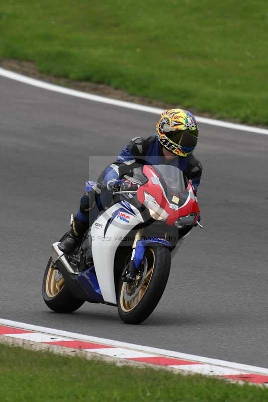 Motorcycle action photographs;Trackday digital images;brands;brands hatch photographs;event digital images;eventdigitalimages;motor racing london;no limits trackday;peter wileman photography;trackday;trackday photos