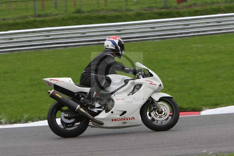Motorcycle action photographs;Trackday digital images;brands;brands hatch photographs;event digital images;eventdigitalimages;motor racing london;no limits trackday;peter wileman photography;trackday;trackday photos