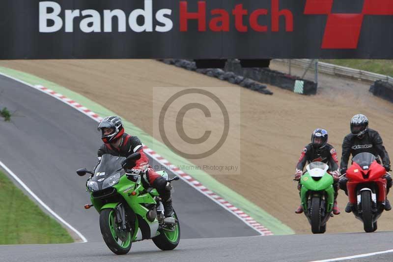 Motorcycle action photographs;Trackday digital images;brands;brands hatch photographs;event digital images;eventdigitalimages;motor racing london;no limits trackday;peter wileman photography;trackday;trackday photos