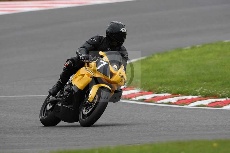 Motorcycle action photographs;Trackday digital images;brands;brands hatch photographs;event digital images;eventdigitalimages;motor racing london;no limits trackday;peter wileman photography;trackday;trackday photos