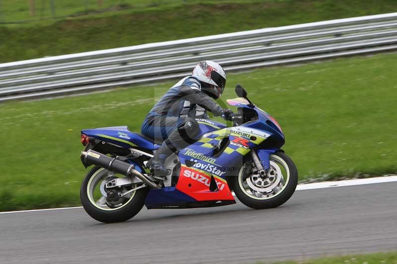 Motorcycle action photographs;Trackday digital images;brands;brands hatch photographs;event digital images;eventdigitalimages;motor racing london;no limits trackday;peter wileman photography;trackday;trackday photos