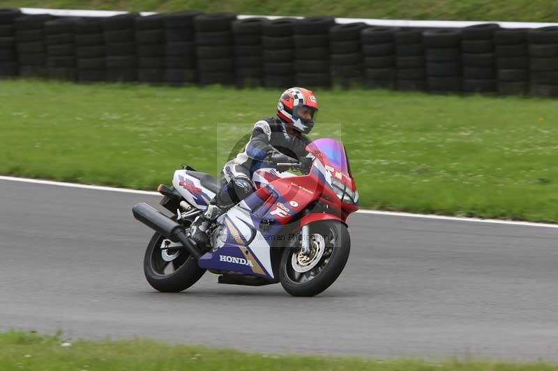 Motorcycle action photographs;Trackday digital images;brands;brands hatch photographs;event digital images;eventdigitalimages;motor racing london;no limits trackday;peter wileman photography;trackday;trackday photos