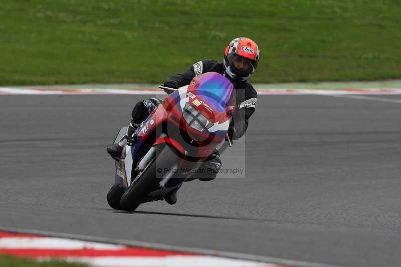 Motorcycle action photographs;Trackday digital images;brands;brands hatch photographs;event digital images;eventdigitalimages;motor racing london;no limits trackday;peter wileman photography;trackday;trackday photos