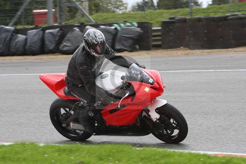 Motorcycle action photographs;Trackday digital images;brands;brands hatch photographs;event digital images;eventdigitalimages;motor racing london;no limits trackday;peter wileman photography;trackday;trackday photos