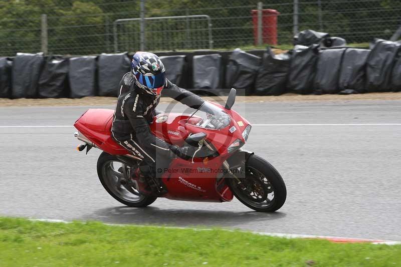 Motorcycle action photographs;Trackday digital images;brands;brands hatch photographs;event digital images;eventdigitalimages;motor racing london;no limits trackday;peter wileman photography;trackday;trackday photos